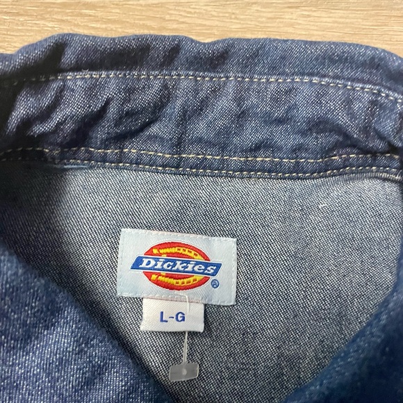 Dickies jean shirt in great condition size large - Picture 4 of 4